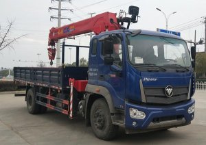 舜德牌SDS5180JSQBJ6型隨車(chē)起重運(yùn)輸車(chē)